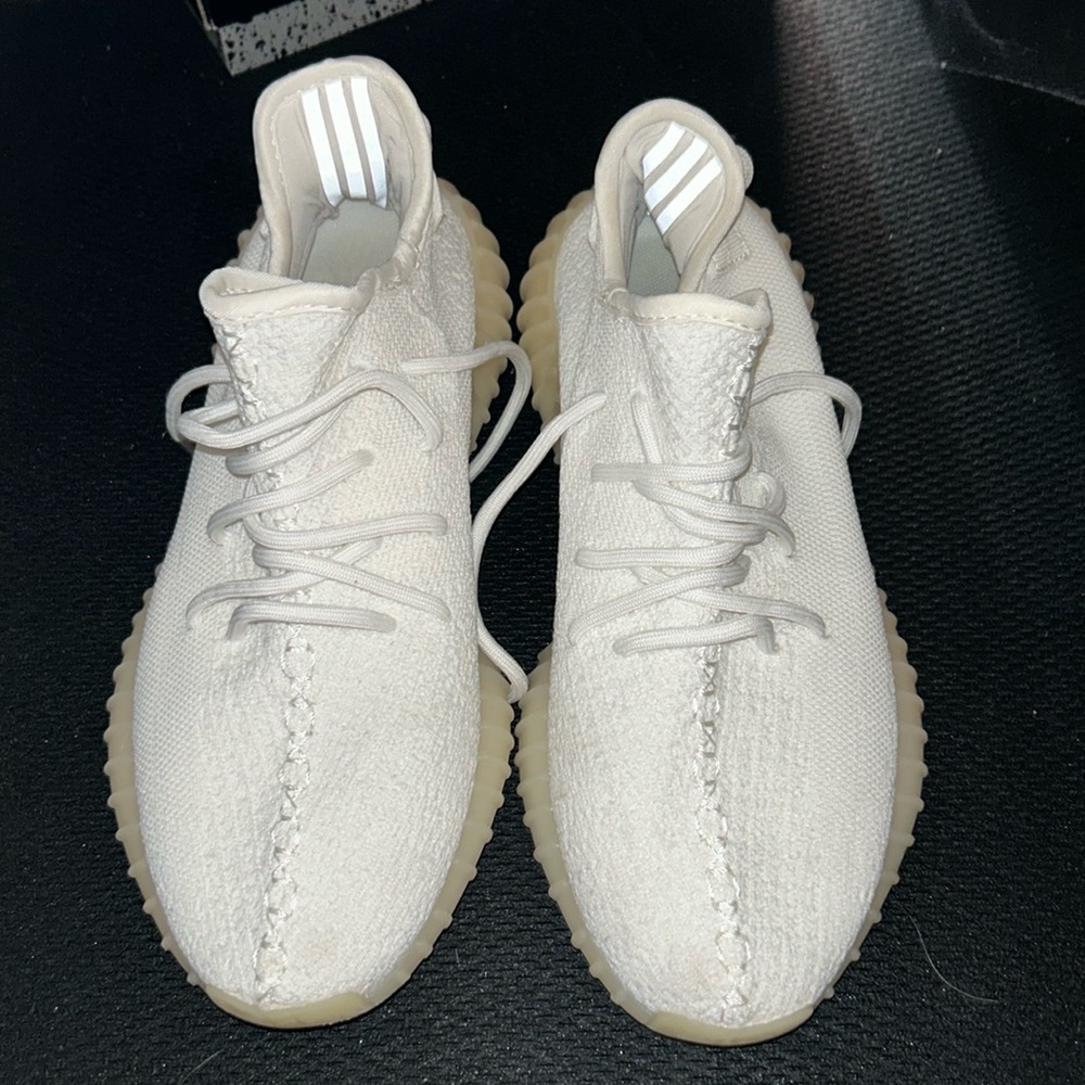 Yeezy Sneakers